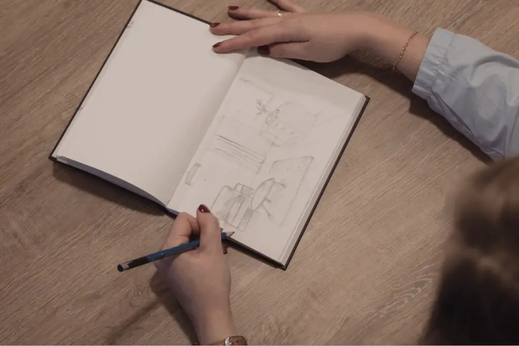 Croquis préparatoire à la main – conception d’un projet d’architecture intérieure à Lille