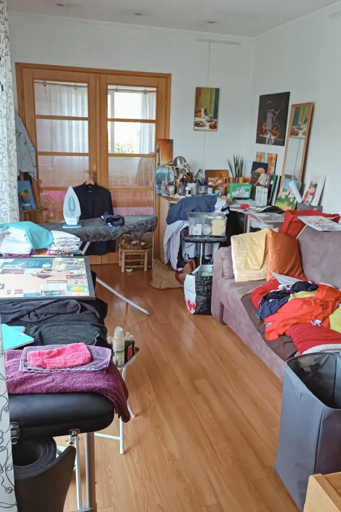 L'image illustre les tensions pouvant exister dans un intérieur mal optimisé