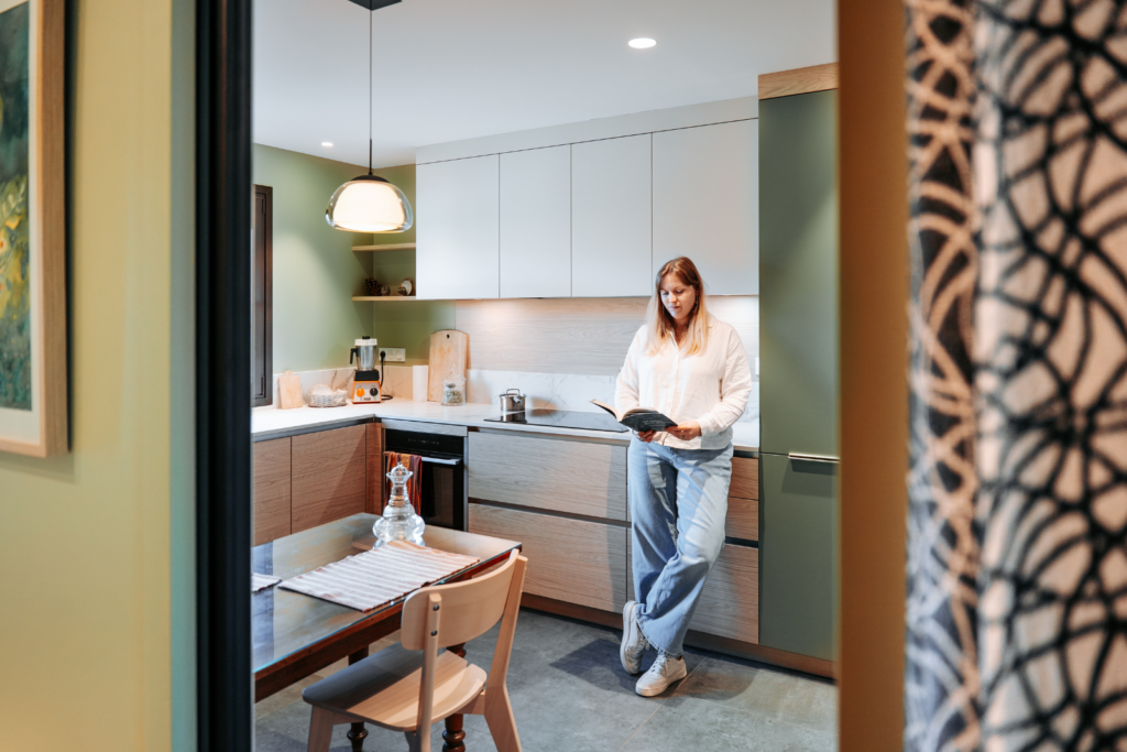 Architecte d’intérieur dans son bureau à Haubourdin